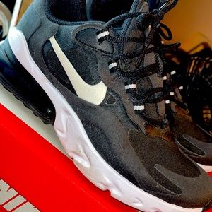 Nike Air Max 270 React Sneakers